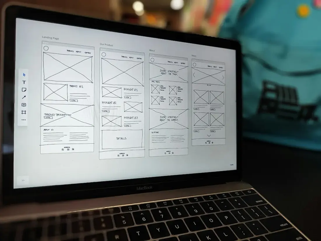 Maquettes et wireframes de site web